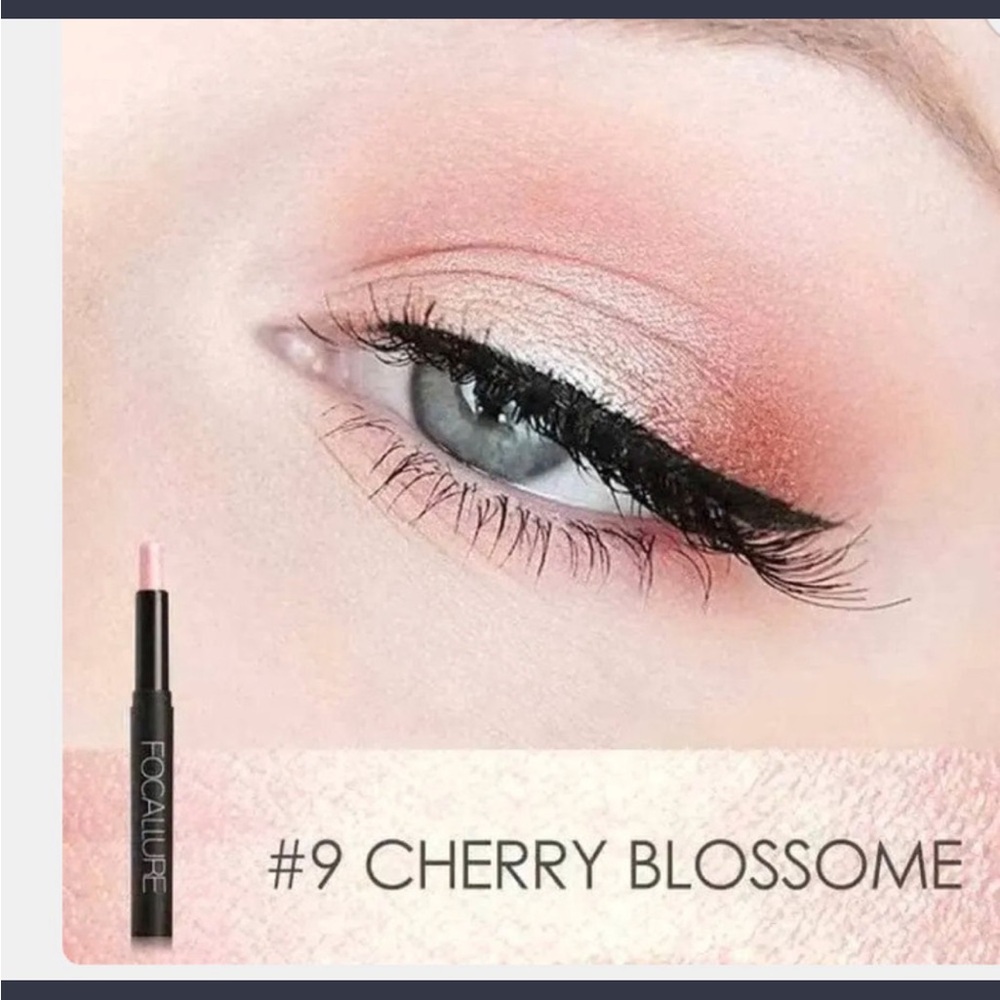 ✨✨ Focallure Eyeshadow Pencil - Cherry Blossom ✨✨